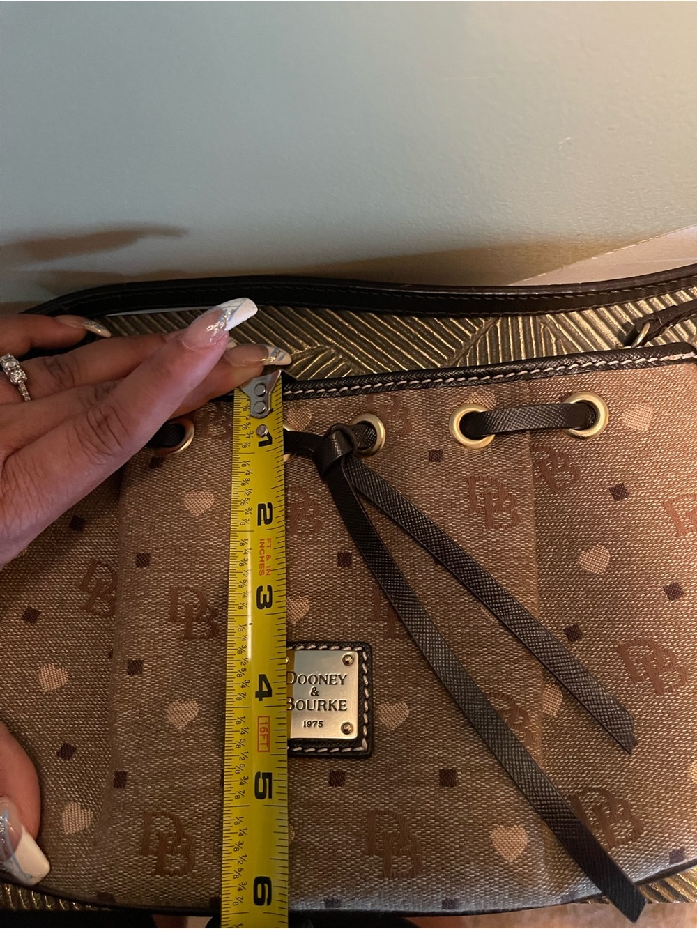 NWT, Dooney & Bourke Taupe and Briwn Heart-Print small Shoulder Bag - Picture 10 of 10